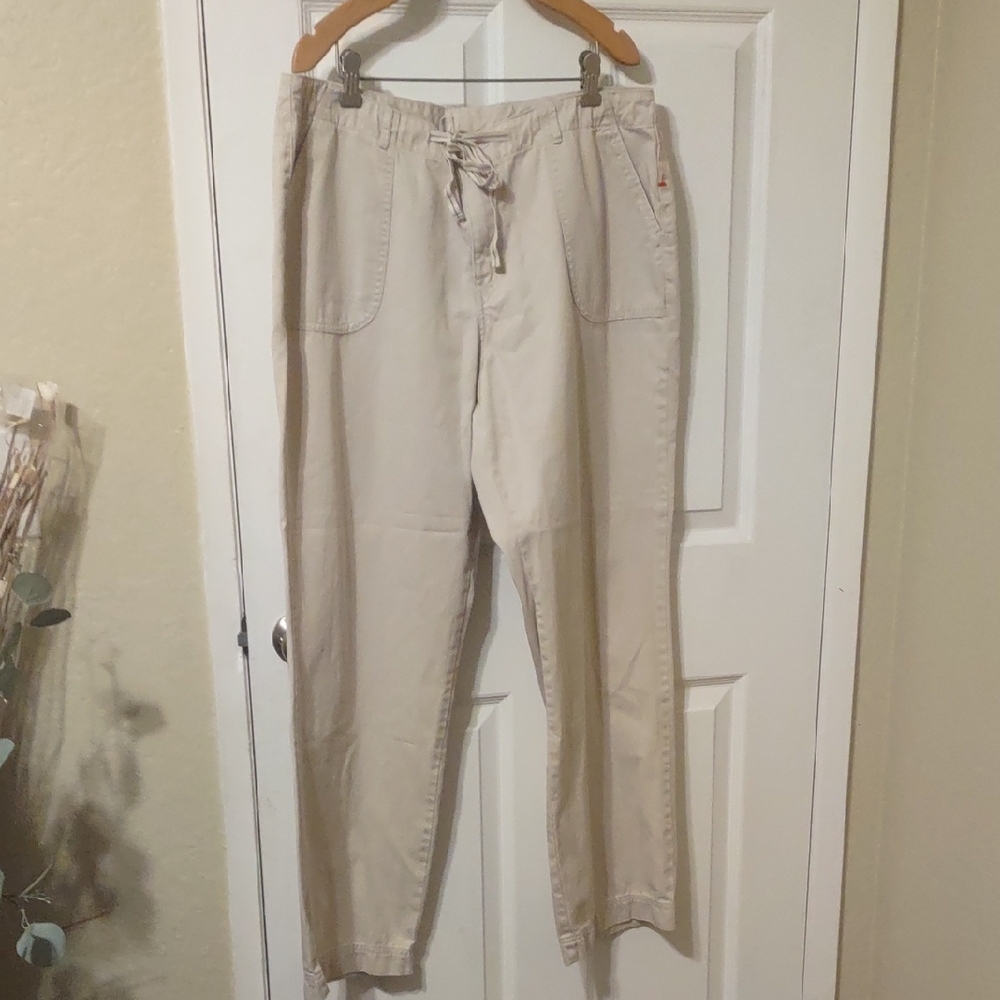Venezia Light Khaki Chinos for Women